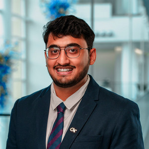 Anmol Singhal headshot