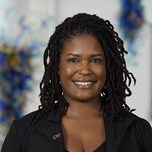 Analisa Wade headshot
