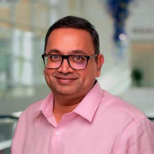 Laxmi Krishnan headshot