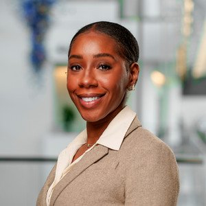 Jonelle Vernon headshot