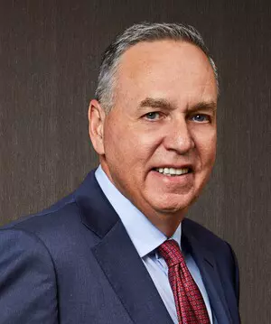 Stephen Squeri headshot photo