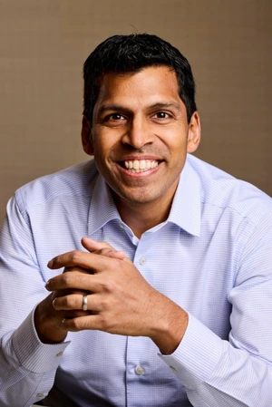 Ronnie Chatterji headshot photo