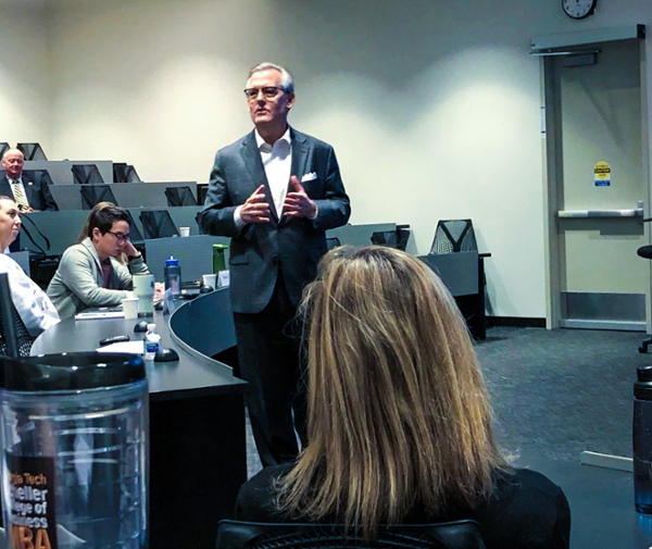 David Rowland speaks to first-year MBA students at the Re-CHARGE event
