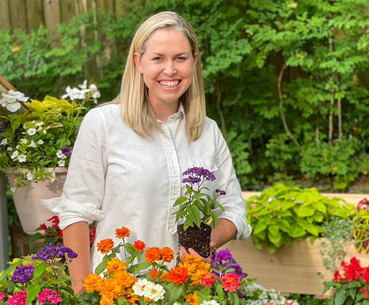 Executive MBA alumna Lauren Osyter’s new company Bloomly is helping to solve problems in the floral industry.
