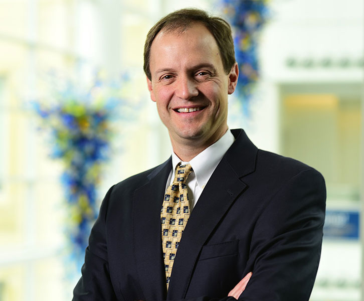 Tim Halloran, Senior Lecturer and Faculty Director of the Executive MBA Program 