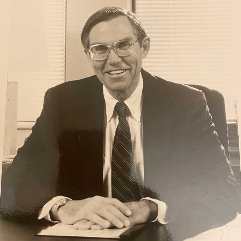 Headshot of Warren Batts