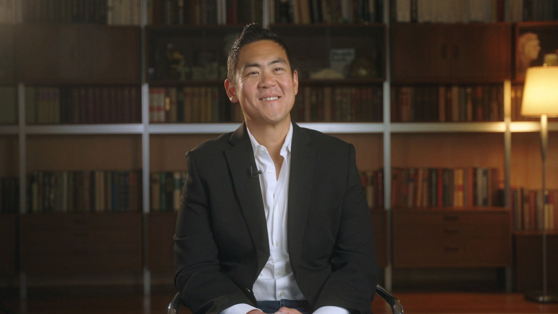 Professor Alex Hsu talks about the U.S. economy.